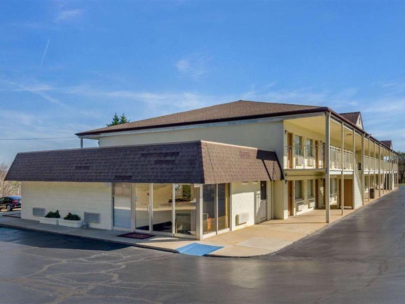Econo Lodge Лінчбурґ Екстер'єр фото