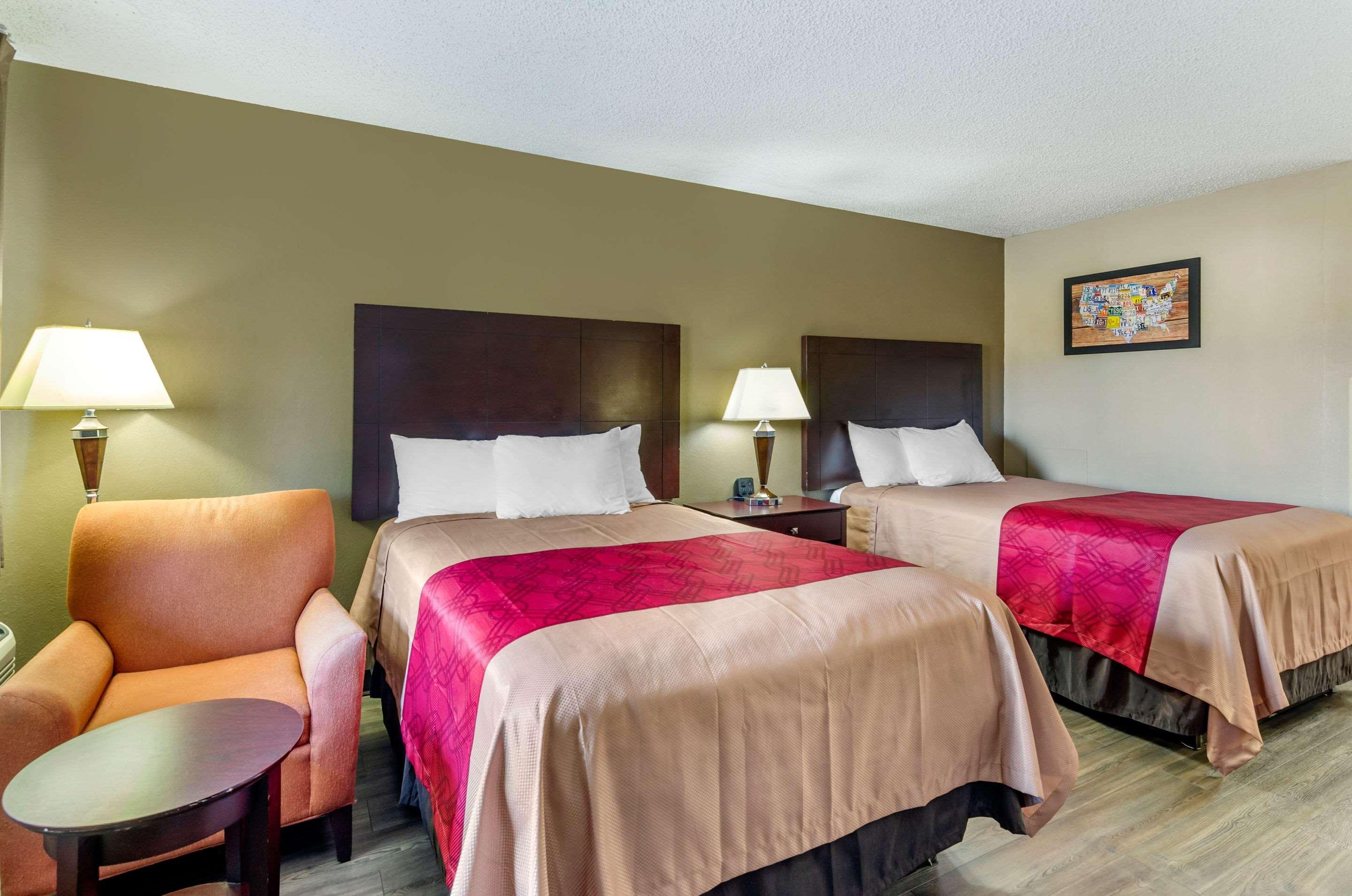 Econo Lodge Лінчбурґ Екстер'єр фото