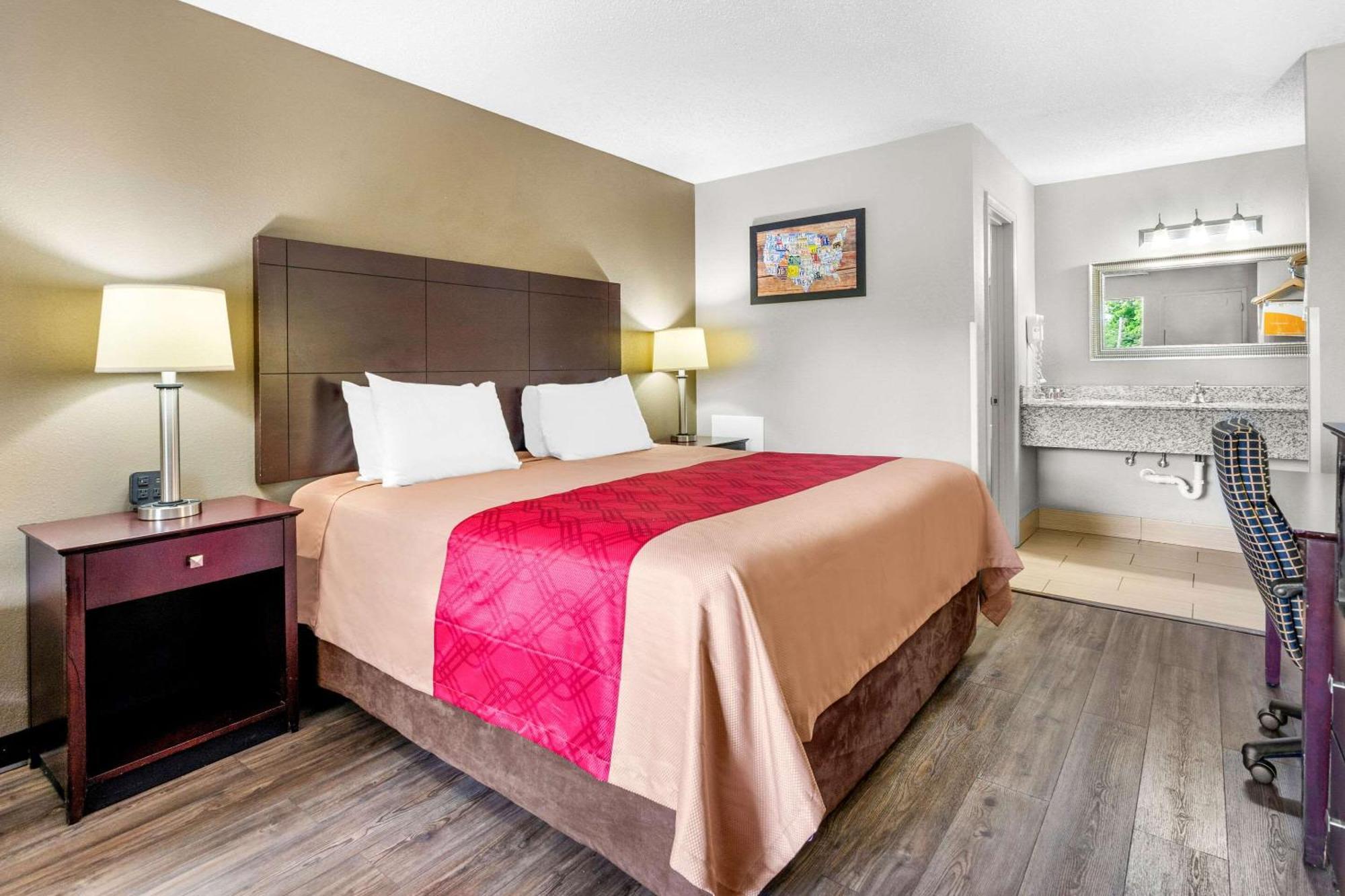 Econo Lodge Лінчбурґ Екстер'єр фото
