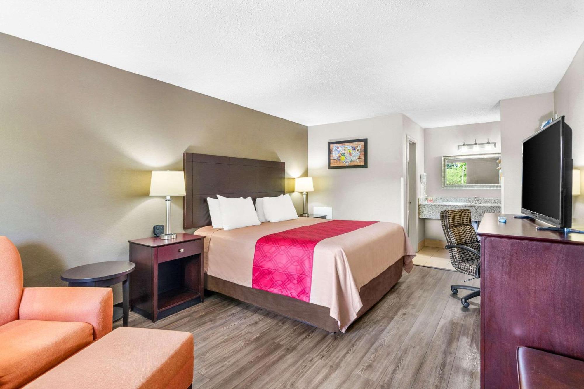 Econo Lodge Лінчбурґ Екстер'єр фото