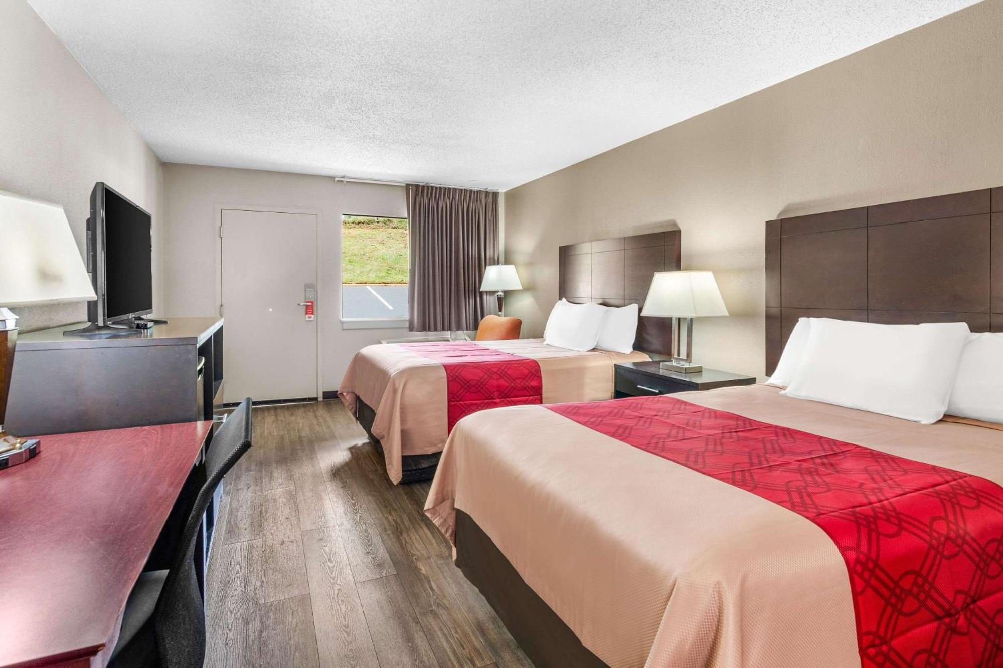 Econo Lodge Лінчбурґ Екстер'єр фото