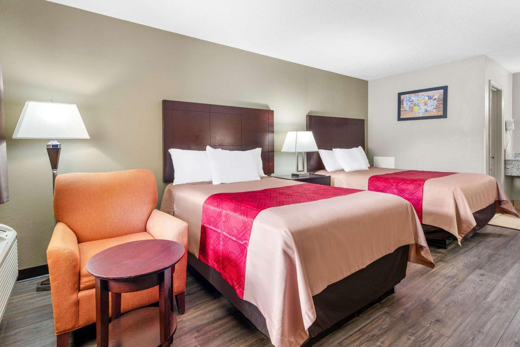 Econo Lodge Лінчбурґ Екстер'єр фото