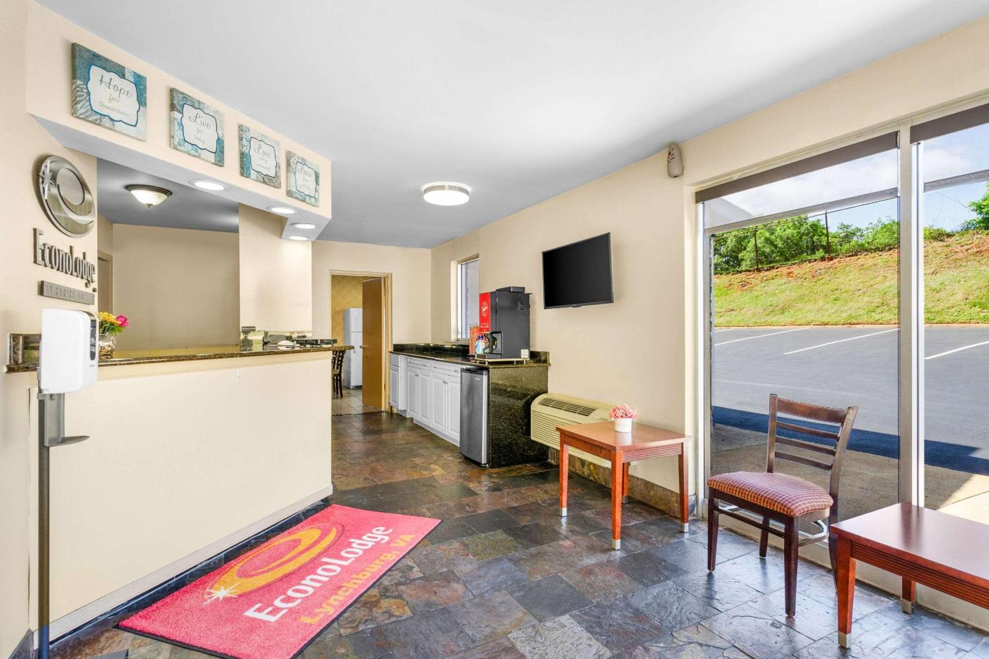 Econo Lodge Лінчбурґ Екстер'єр фото