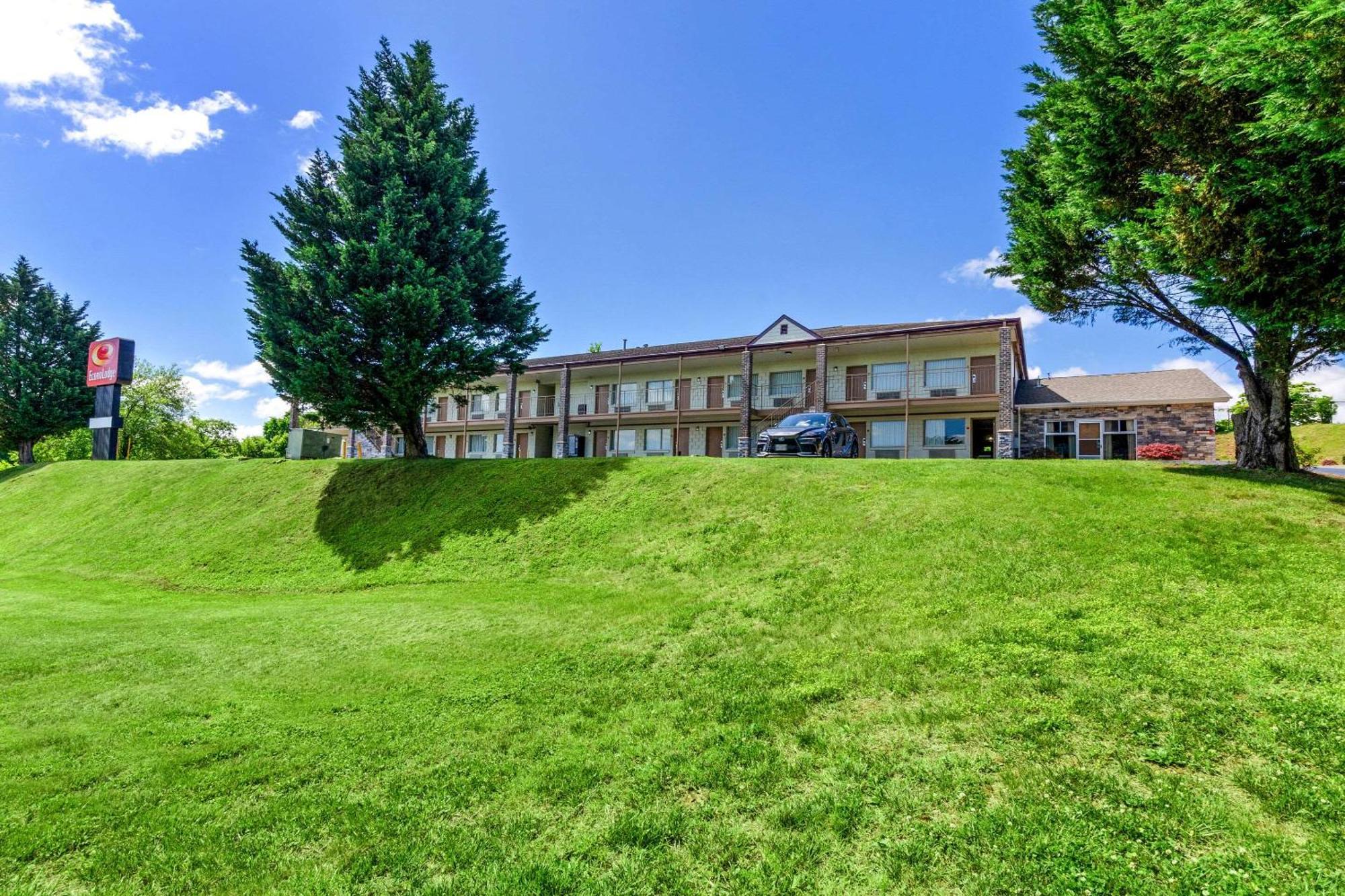 Econo Lodge Лінчбурґ Екстер'єр фото