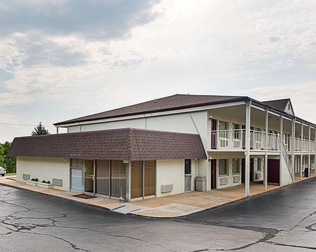 Econo Lodge Лінчбурґ Екстер'єр фото