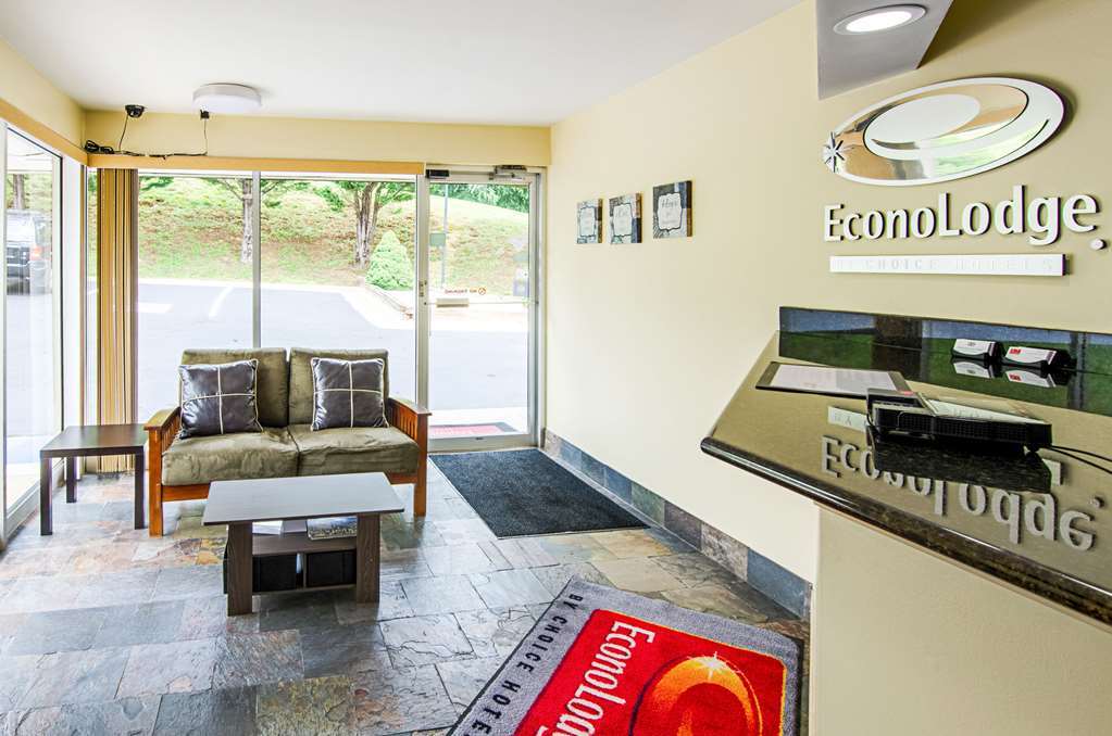 Econo Lodge Лінчбурґ Інтер'єр фото